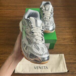 Bottega Veneta Orbits